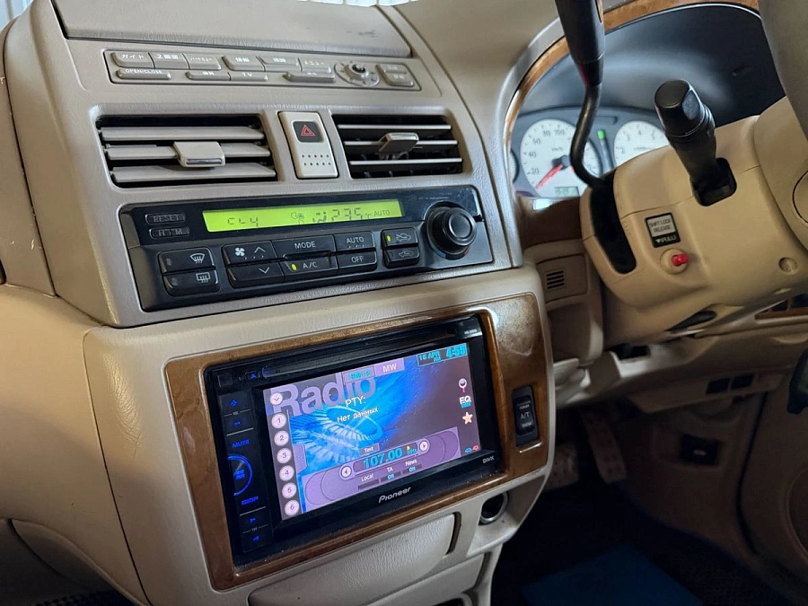 Nissan Presage, 2001г., передний привод, автомат