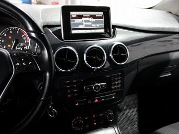 Mercedes-Benz B-Класс, 2013г, передний привод, робот