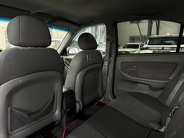 Hyundai Elantra, 2004г, передний привод, механика