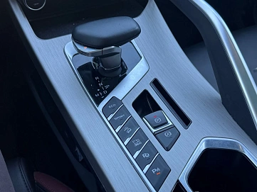 Geely Coolray, 2023г, передний привод, робот