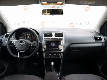 Volkswagen Polo, 2018г, передний привод, автомат