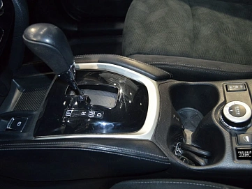 Nissan X-Trail, 2016г, передний привод, вариатор