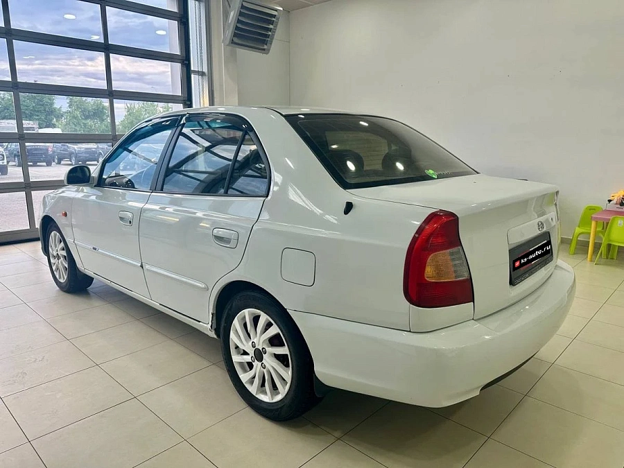 Hyundai Accent, 2008г., передний привод, автомат