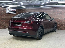 Tesla Model Y, 2023г, задний привод, автомат