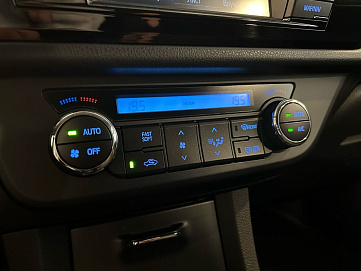 Toyota Corolla, 2014г, передний привод, механика