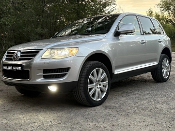 Volkswagen Touareg, 2009г, полный привод, автомат