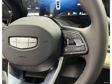 Geely Monjaro, 2024г, передний привод, автомат