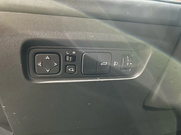 Changan UNI-V, 2024г, передний привод, робот