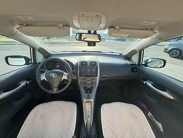 Toyota Auris, 2008г, передний привод, робот