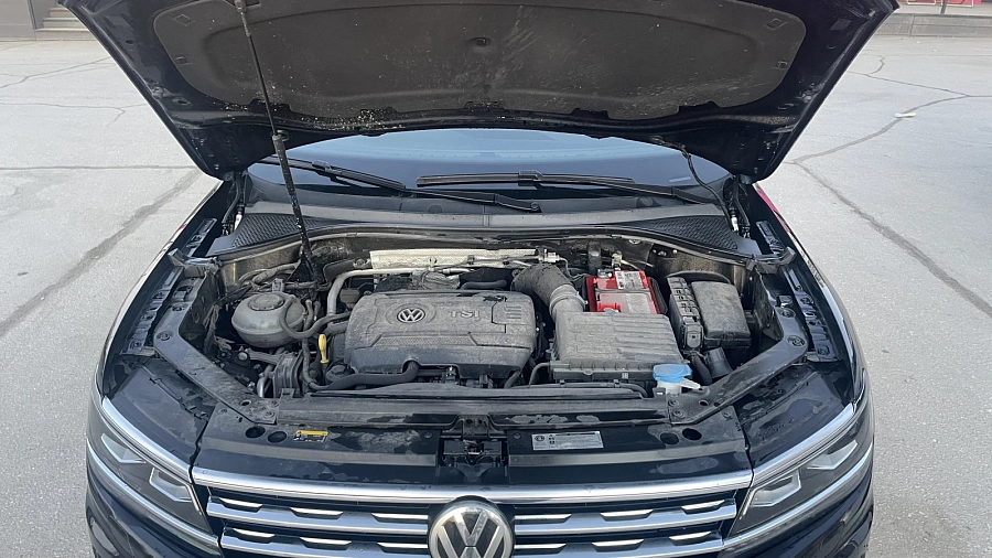 Volkswagen Tiguan, 2017г., полный привод, робот