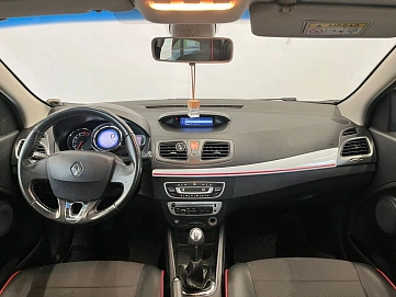 Renault Megane, 2013г, передний привод, механика