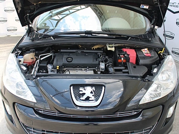 Peugeot 308, 2009г, передний привод, автомат