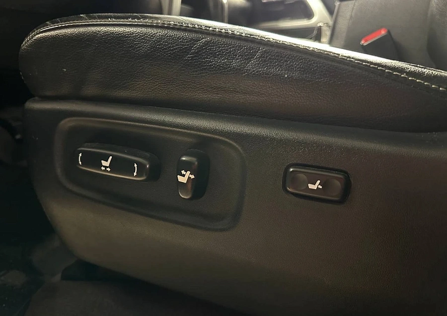 Toyota Land Cruiser, 2013г., полный привод, автомат