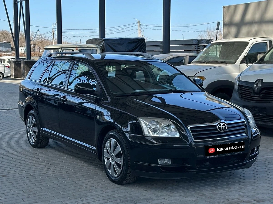 Toyota Avensis, 2003г., передний привод, автомат