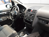 Volkswagen Touran, 2011г., передний привод, робот
