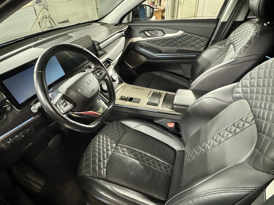 Exeed TXL, 2022г., полный привод, робот