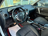 Nissan Qashqai, 2012г., передний привод, вариатор