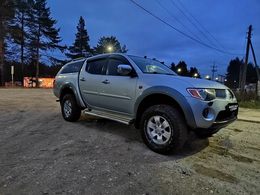 Mitsubishi L200, 2008г., полный привод, механика
