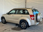 Suzuki Grand Vitara, 2011г., полный привод, механика