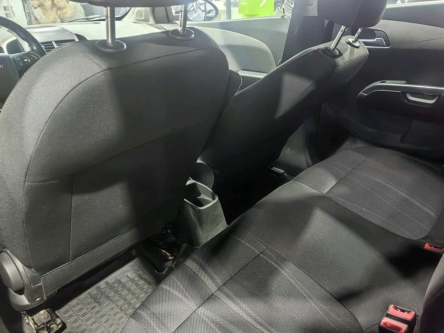 Chevrolet Aveo, 2012г., передний привод, автомат