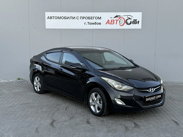 Hyundai Elantra, 2013г., передний привод, автомат