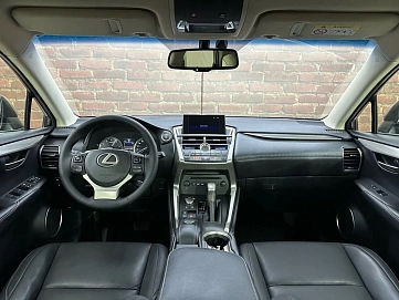 Lexus NX, 2015г, полный привод, вариатор