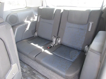 Toyota ISis, 2012г, передний привод, вариатор