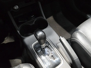 Mitsubishi Outlander, 2012г, полный привод, вариатор