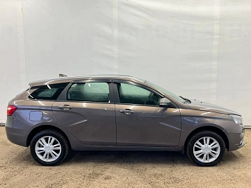 Lada (ВАЗ) Vesta, 2019г, передний привод, механика