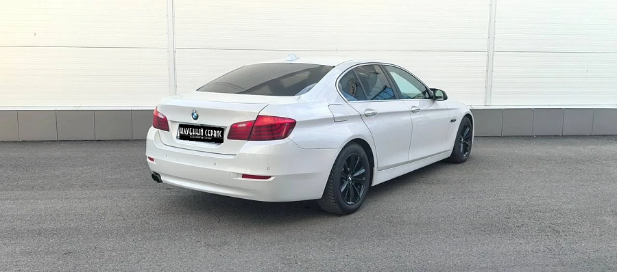 BMW 5 серии, 2013г., задний привод, автомат