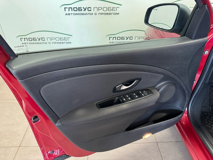 Renault Fluence, 2011г., передний привод, механика