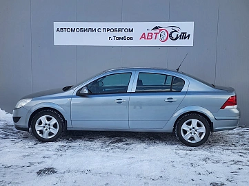 Opel Astra, 2013г, передний привод, механика