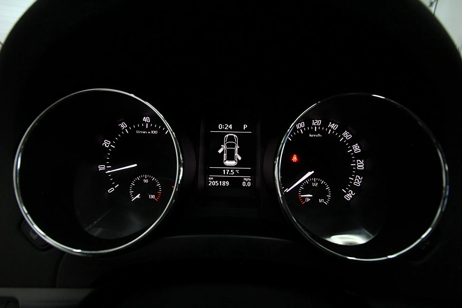 Skoda Yeti, 2015г., передний привод, робот