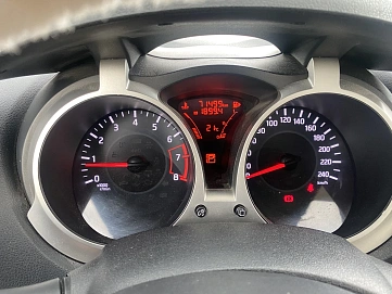 Nissan Juke, 2015г, передний привод, вариатор
