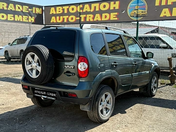 Chevrolet Niva, 2015г, полный привод, механика