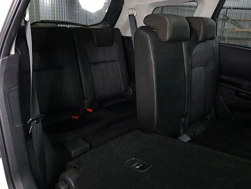 Nissan , 2012г., передний привод, механика