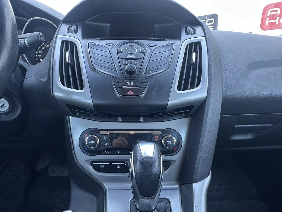 Ford Focus, 2014г., передний привод, робот