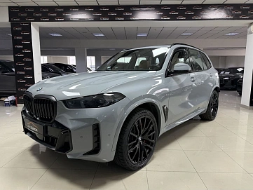BMW X5, 2025г, полный привод, автомат