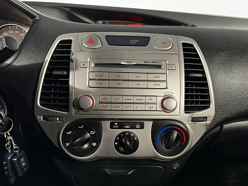 Hyundai i20, 2010г, передний привод, автомат