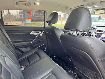 Geely Atlas, 2019г, передний привод, автомат