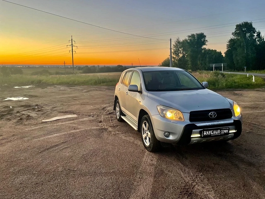 Toyota RAV4, 2006г., полный привод, автомат