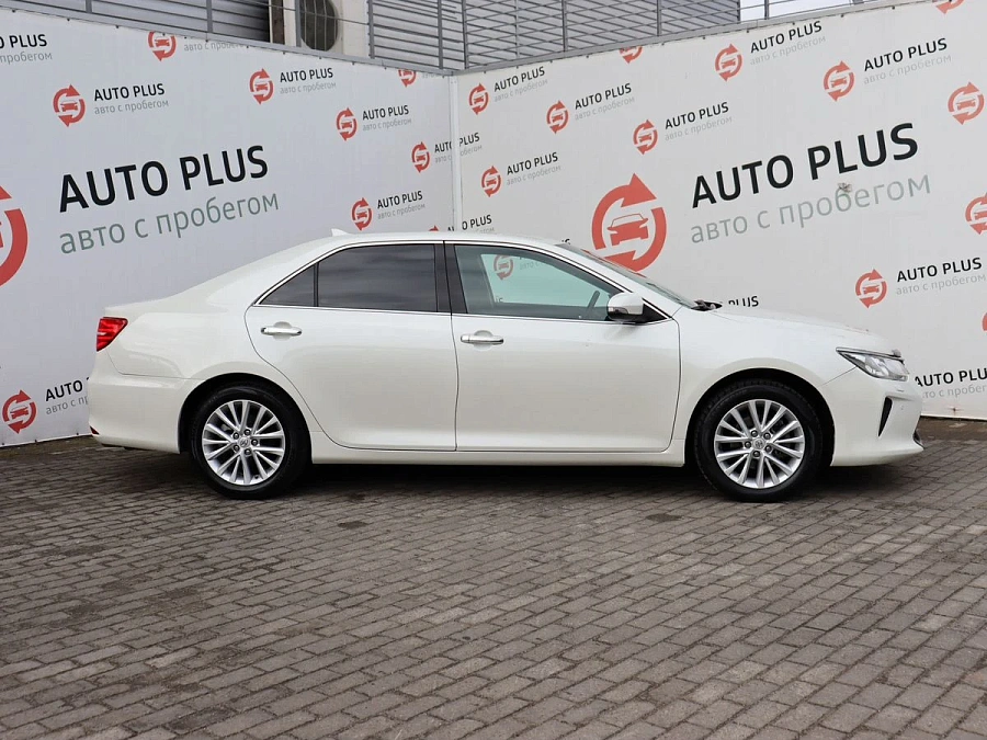 Toyota Camry, 2017г., передний привод, автомат