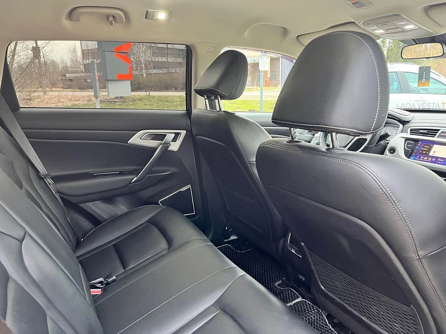 Geely Atlas, 2019г., передний привод, автомат