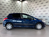 Peugeot , 2010г., передний привод, механика