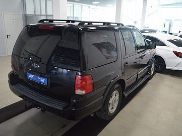 Ford Expedition, 2005г, полный привод, автомат