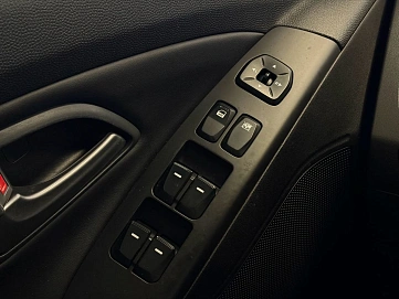 Hyundai ix35, 2014г., передний привод, автомат