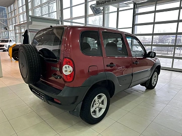 Chevrolet Niva, 2011г, полный привод, механика