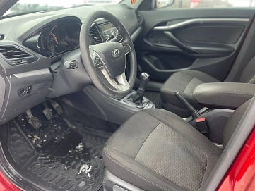 Lada (ВАЗ) Vesta, 2019г, передний привод, механика
