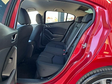Mazda 3, 2019г, передний привод, автомат