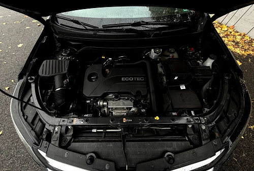 Chevrolet Equinox, 2019г, полный привод, автомат